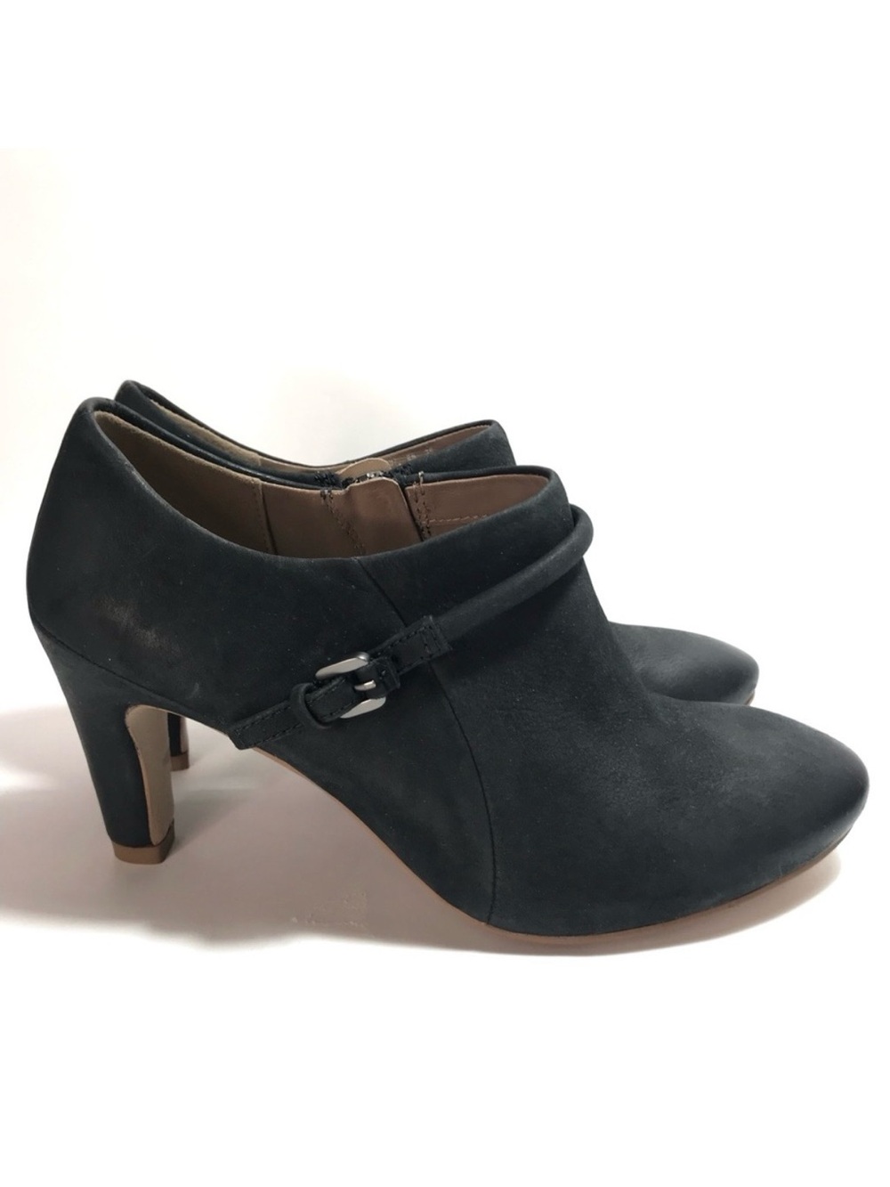 ECCO Women's Black Heeled Leather Booties Size 35 NIB - Picture 1 of 16